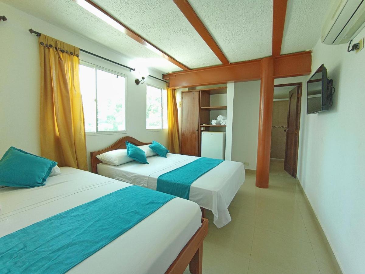 Hotel Brisas Marinas 3*