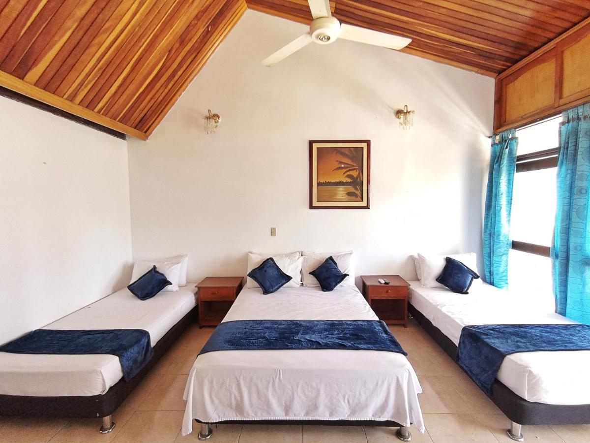 Brisas Marinas Hotel