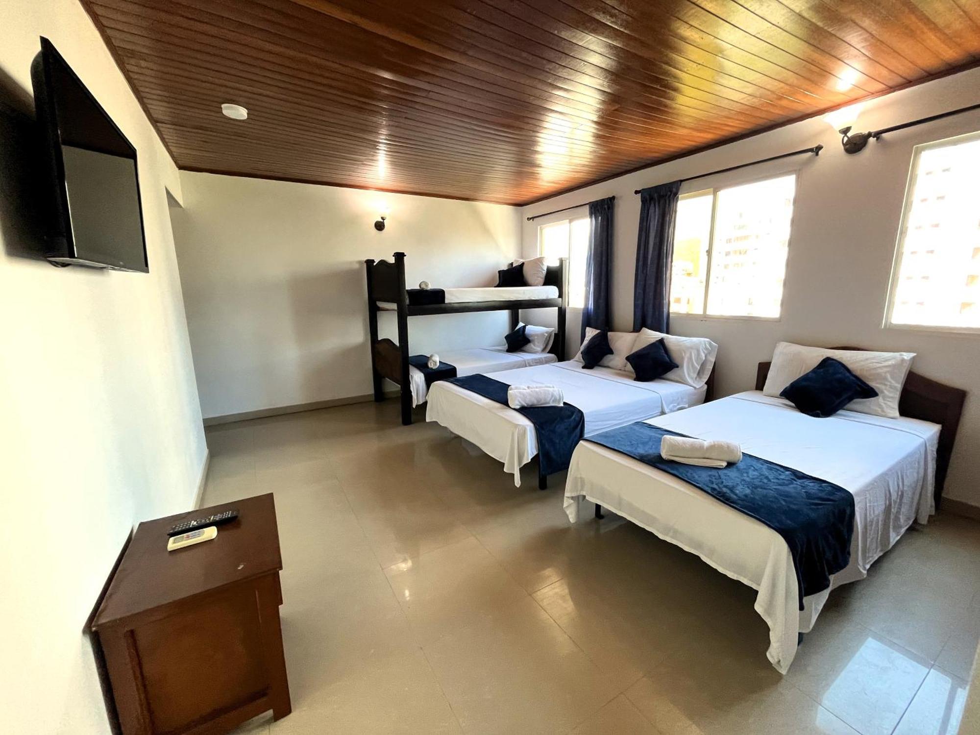 Brisas Marinas Hotel
